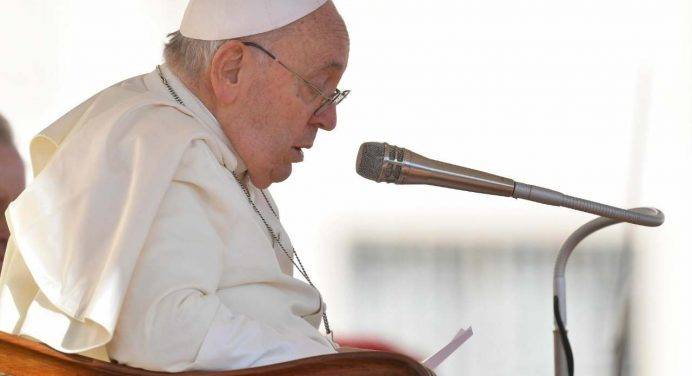Udienza, Papa: “Un cristiano triste è un povero cristiano, l’annuncio è gioia”
