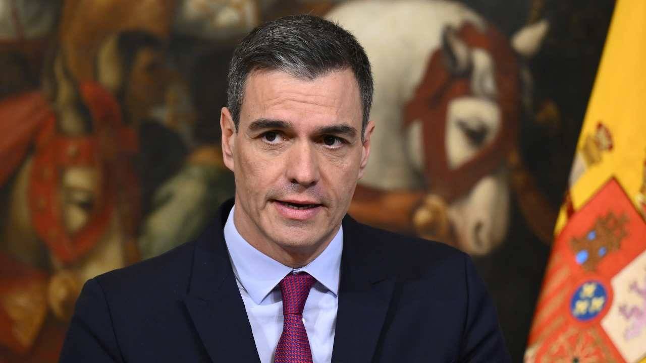 Spagna: Sachez non si dimetterà da premier