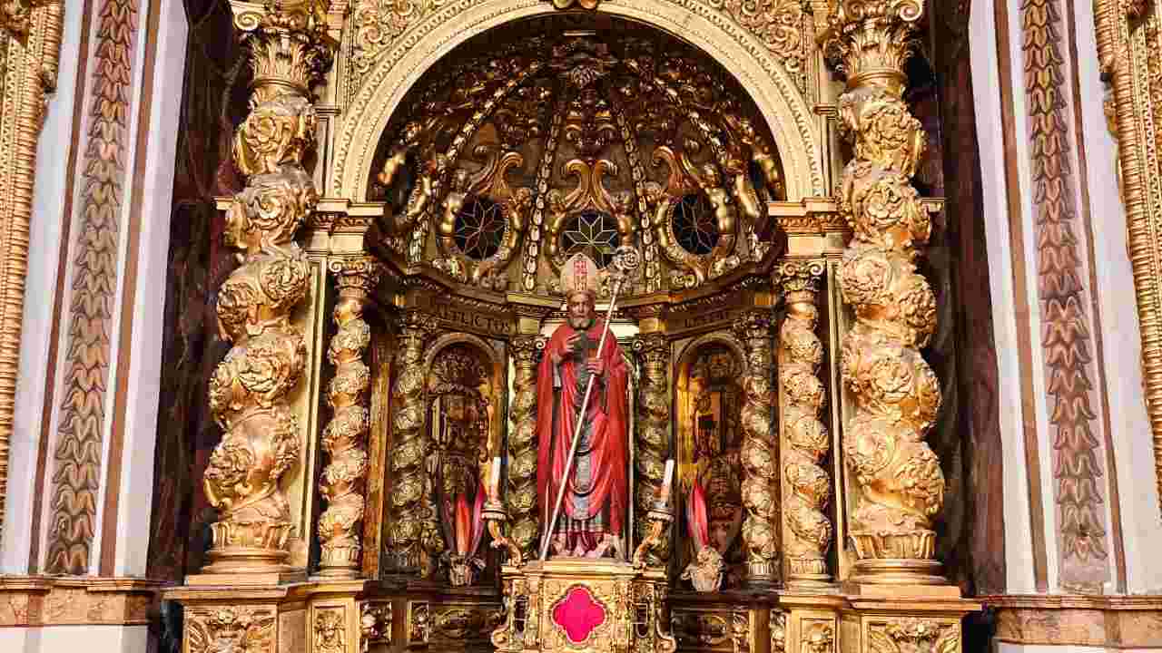 San Nicola: la Manna, l’iconografia e le leggende