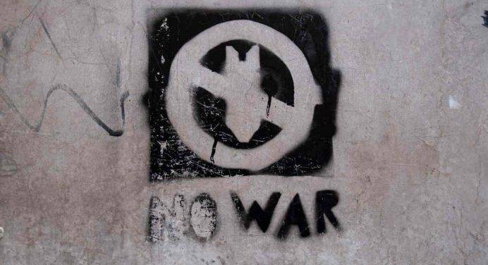Il dovere di non abituarsi alla guerra