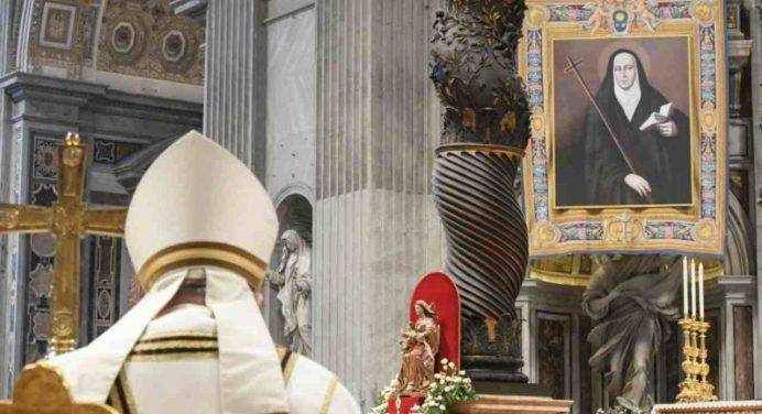 Mama Antula è santa, il Papa: “Una viandante dello Spirito”