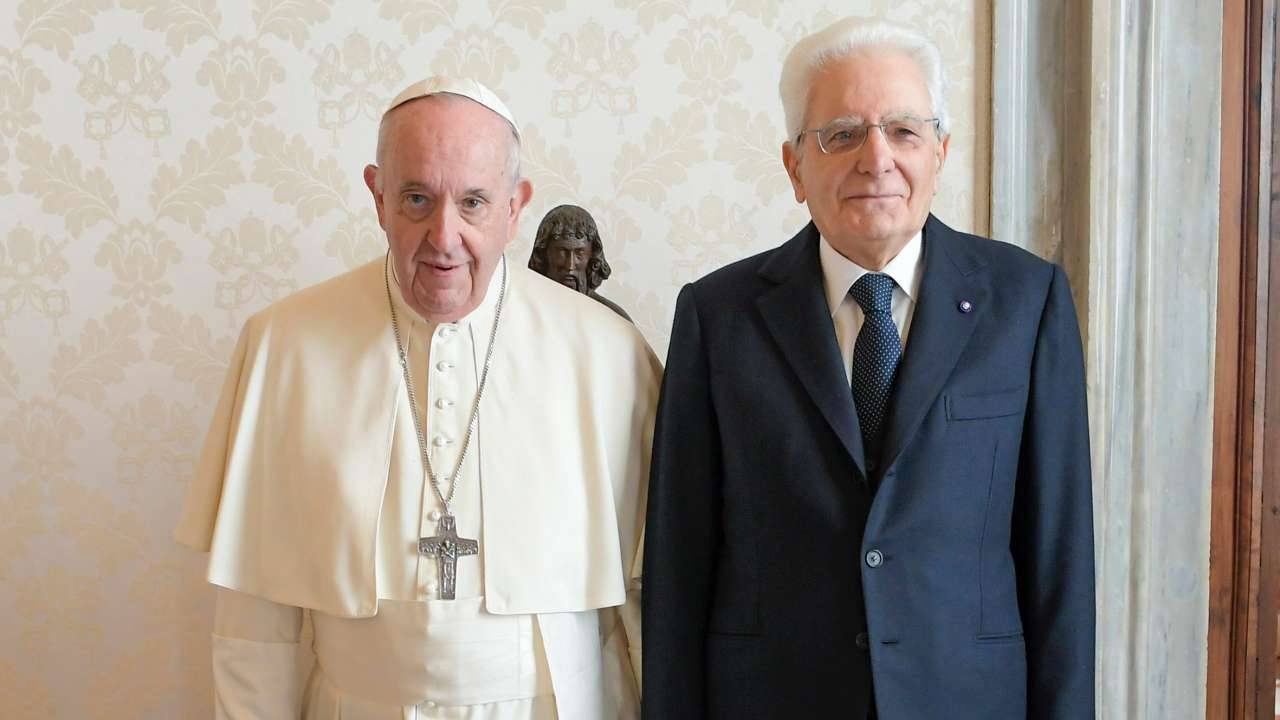 Mattarella a Papa Francesco: tutelare la dignità umana di fronte alle sfide del nostro tempo