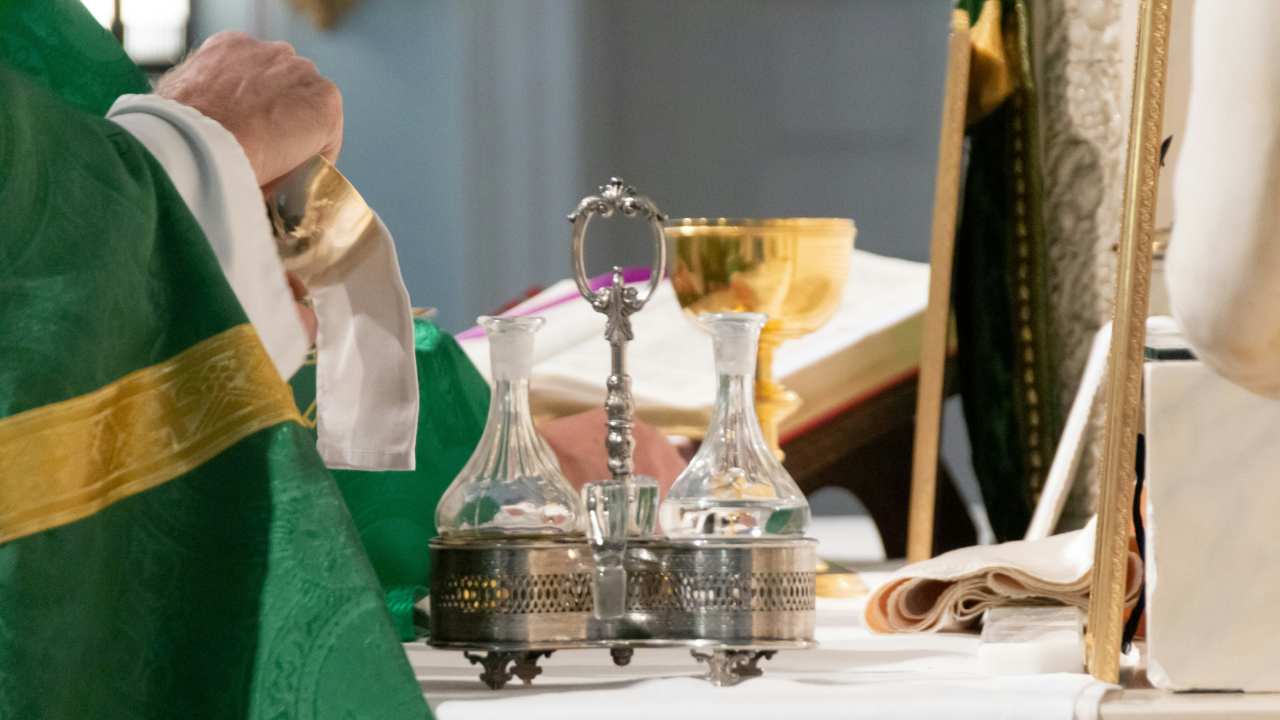 Il Papa agli Anglicani: “Il ruolo del Vescovo di Roma questione divisiva”